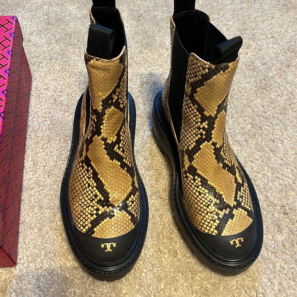 Tory Burch Chelsea Lug Platform Boot